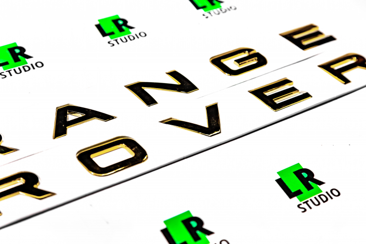 Буквы Range Rover золотые глянцевые